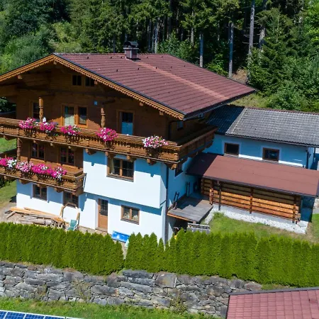 Cozy Apartment With Mountain Views Wald im Pinzgau Exterior photo