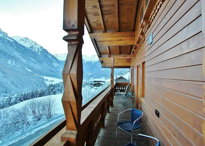 Cozy Apartment With Mountain Views